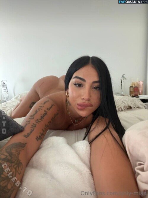 Zoefernanddez / miakeller / zoefernanddezz Nahý OnlyFans  Uniklá fotka #18