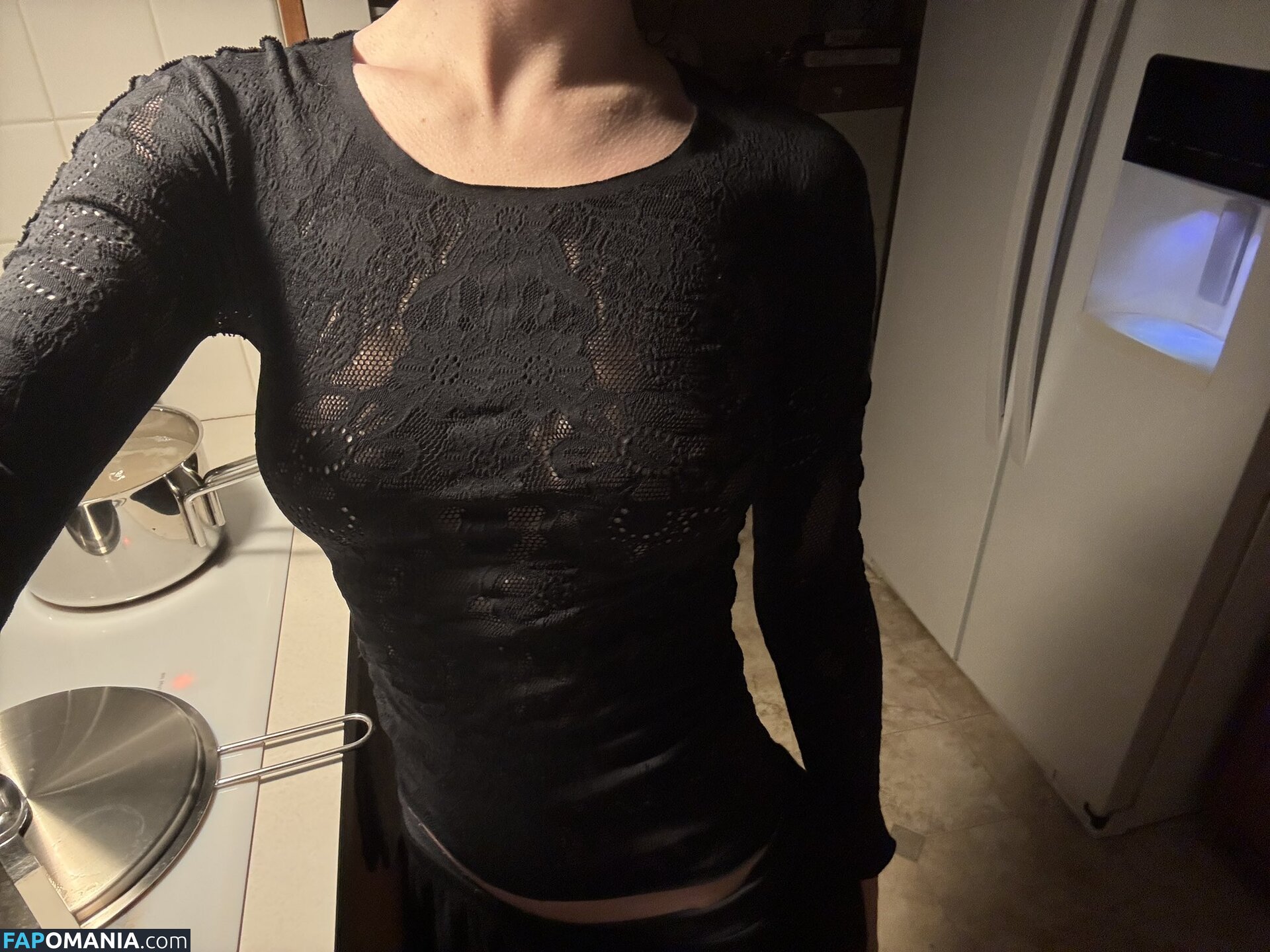https: / zoeloveshouses / zoeplzshutup Nahý OnlyFans  Uniklá fotka #2
