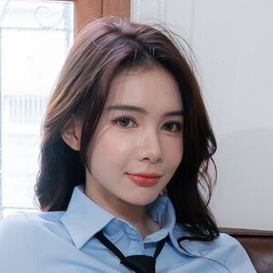 Zoey_047