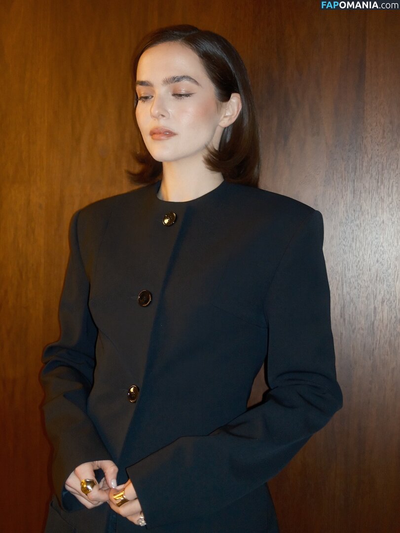 Zoey Deutch / zoeydeutch Nahý OnlyFans  Uniklá fotka #356