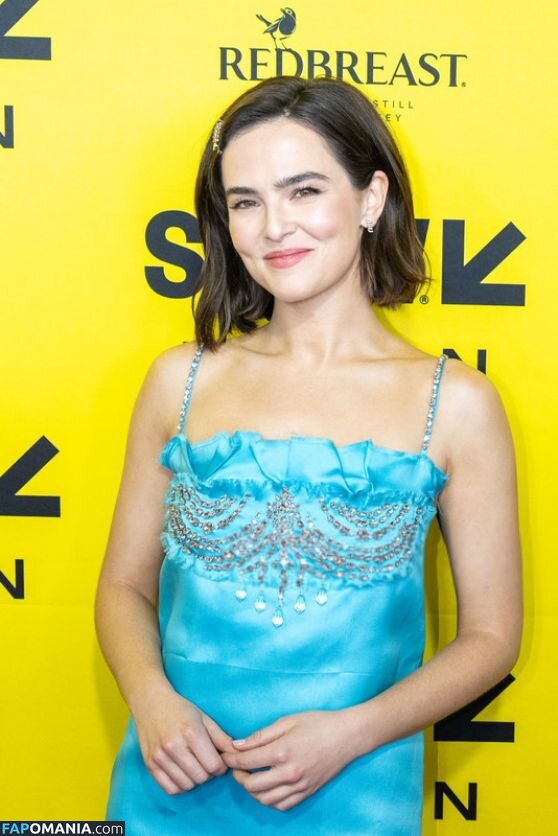 Zoey Deutch / zoeydeutch Nahý OnlyFans  Uniklá fotka #379