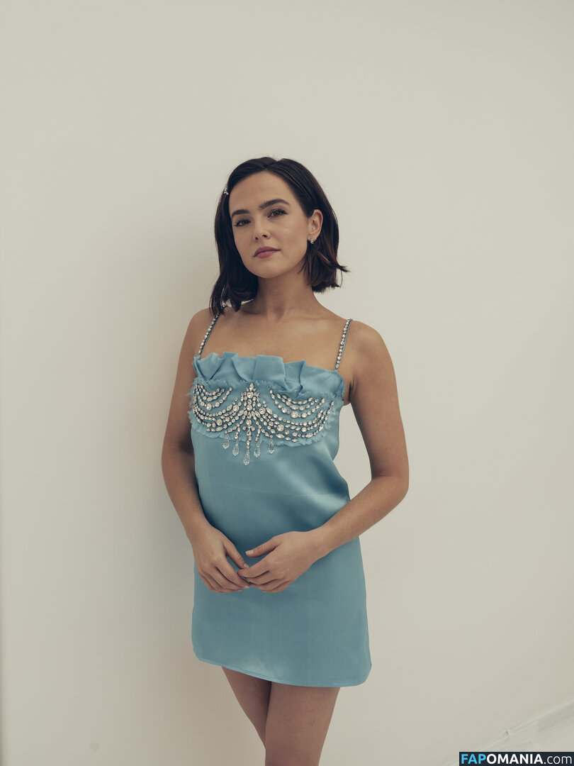 Zoey Deutch / zoeydeutch Nahý OnlyFans  Uniklá fotka #382