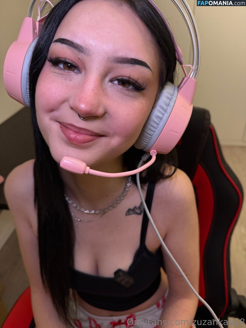 Zuzinkaa / zuz.ankaa.aa / zuzankaa18 Nahý OnlyFans  Uniklá fotka #9